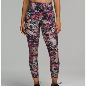 Lululemon Base Pace High-Rise Leggings, 25 inch, Size 6, Stencil Blossom Multi